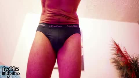 frecklesandjames online show from September 26, 4:04 pm