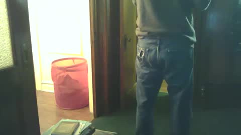 Snapshot of fred_spooner2 chatting on October 23, 1:18 am fred_spooner2 online show from October 23, 1:18 am