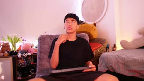 Juan  give it a thumbs up please its important online show from September 9, 11:43 am