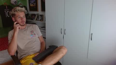 Snapshot of freddy_star chatting on September 9, 1:33 pm Frederick Perin online show from September 9, 1:33 pm