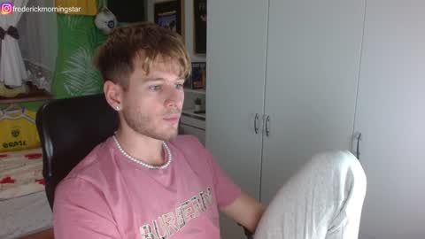 Snapshot of freddy_star chatting on December 3, 2:44 pm Frederick Perin online show from December 3, 2:44 pm