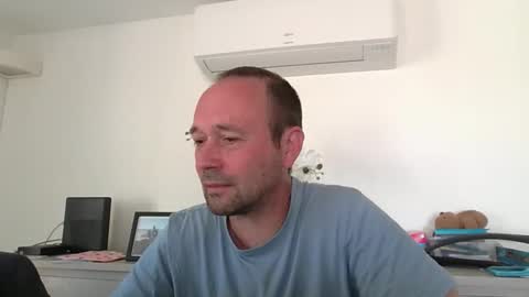 fredodu41 online show from April 19, 2:07 pm