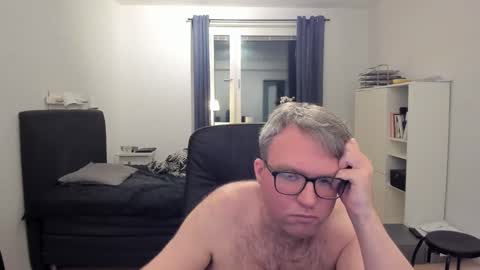 Fredrik online show from January 14, 7:43 pm