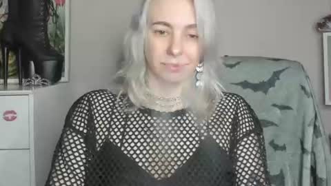 Anne online show from July 10, 7:24 am