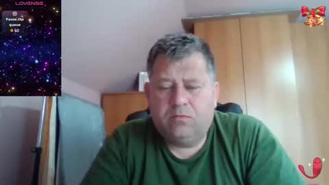 freeboy80180 online show from March 29, 7:54 am