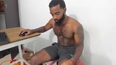 Snapshot of freedom_24 chatting on February 16, 9:27 pm shakur online show from February 16, 9:27 pm