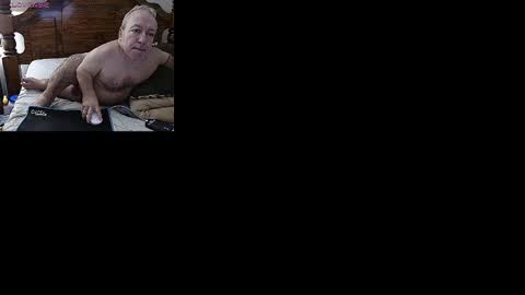 Snapshot of freemysoul4748 chatting on January 15, 10:35 pm Cute Lil Man online show from January 15, 10:35 pm
