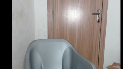 frekkymorelle online show from October 18, 5:55 am