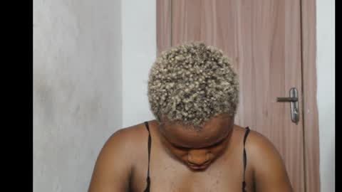 frekkymorelle online show from October 9, 9:26 am