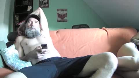 Snapshot of frenchbeardman chatting on September 28, 2:59 pm Thechaudieres online show from September 28, 2:59 pm