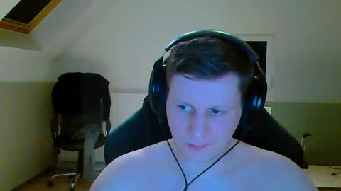 Snapshot of frenchfrieswithmayo chatting on March 11, 6:19 pm French fries online show from March 11, 6:19 pm