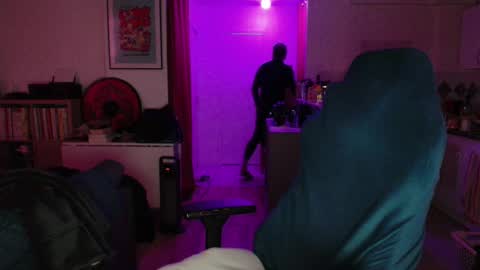 frenchman78650 online show from October 27, 7:03 pm