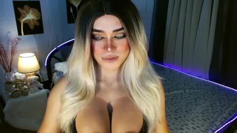 Miss Frea  online show from April 7, 2:57 am