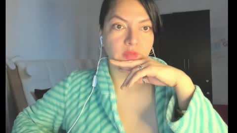 freya_shaik_ online show from February 26, 7:39 pm