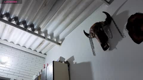 freyaa_sorceress online show from October 18, 2:27 am