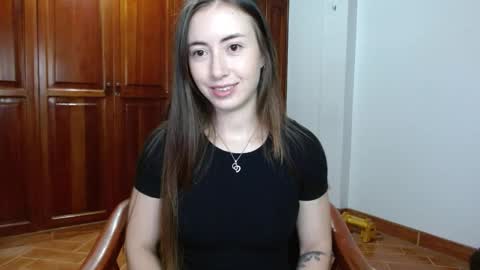 freyanatural online show from February 6, 2:22 am