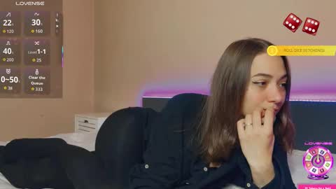 FreyaOliver online show from October 10, 9:59 am