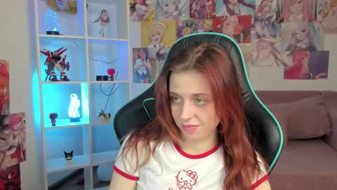 FreyaVey online show from March 2, 7:15 am