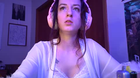 FreyaTheGemini online show from January 6, 4:04 am