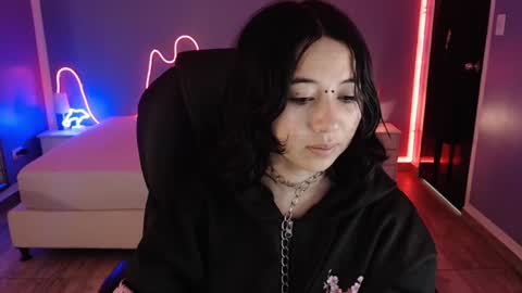 Snapshot of frida_lassi_ chatting on February 11, 12:36 pm frida_lassi_ online show from February 11, 12:36 pm