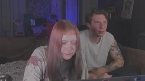 friend_zone_ online show from November 25, 6:18 pm