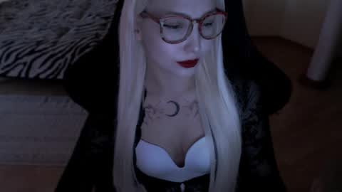 Lilith online show from May 12, 8:45 am
