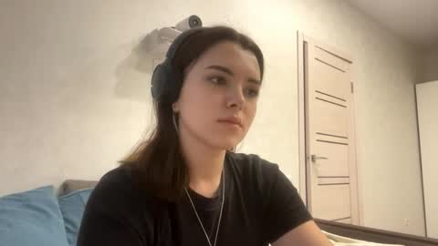 Emily online show from September 9, 3:45 pm