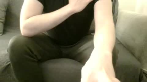 Frowxy online show from October 16, 3:39 am