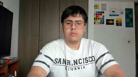 uwu online show from March 22, 9:19 pm