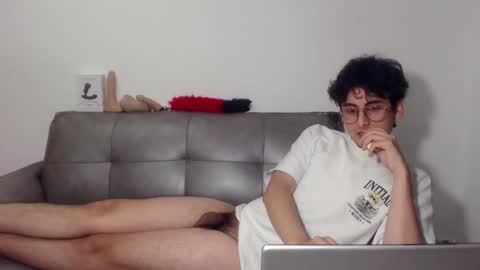 uwu online show from November 15, 2:13 am