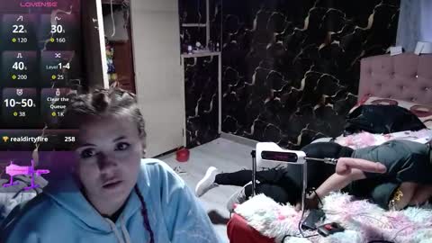 fuck_me_baby17 online show from February 19, 10:53 pm