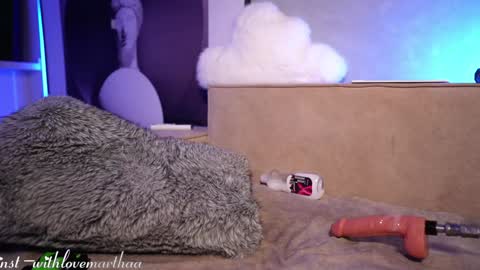   online show from September 21, 11:31 pm