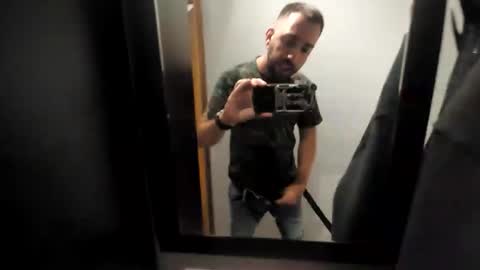 fuckerass122 online show from September 21, 12:20 pm