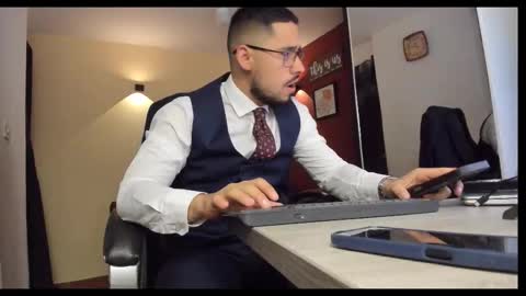 SERGIO THE SEX LAWYER online show from December 20, 5:03 am