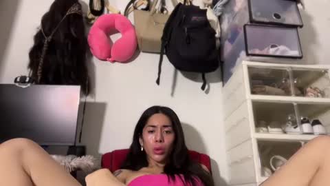 Snapshot of fuckgirl4you chatting on February 17, 1:58 am khalifa online show from February 17, 1:58 am