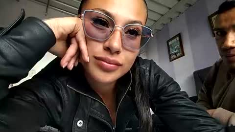fuckincouple4u online show from June 16, 9:52 pm