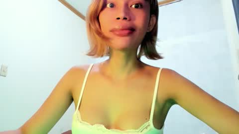 fuckingsexy143 online show from May 20, 3:14 am