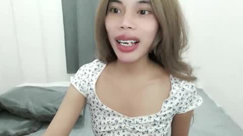 fuckingsexy143 online show from December 2, 3:54 pm