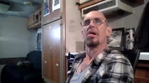 me online show from December 15, 12:18 am