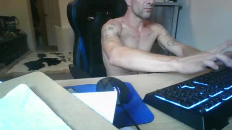 Snapshot of fukemndukem chatting on September 29, 5:56 pm fukemndukem online show from September 29, 5:56 pm