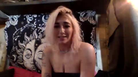 Deeztitties online show from September 30, 7:19 am