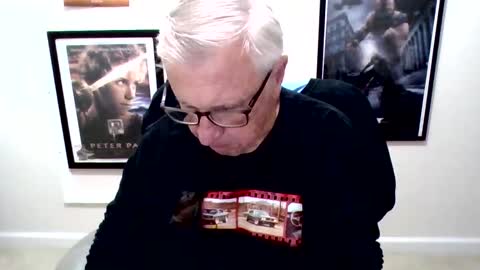 Snapshot of funclemike chatting on October 22, 4:19 pm funclemike online show from October 22, 4:19 pm
