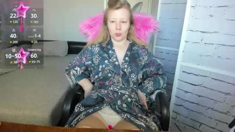 funny_bunny4 online show from February 23, 12:48 pm