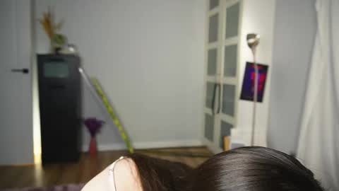 Ella online show from February 19, 4:22 am