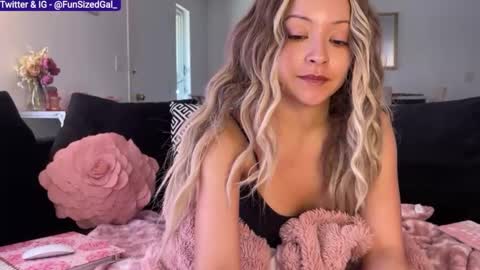 Alice D online show from March 4, 11:00 pm