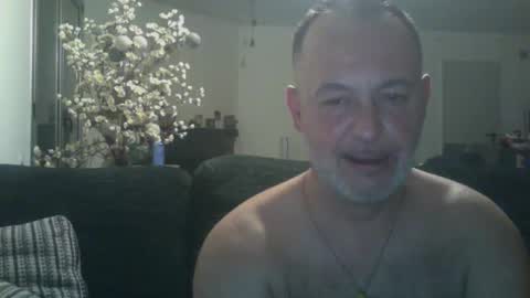 Snapshot of futbolin95 chatting on January 4, 8:37 pm futbolin95 online show from January 4, 8:37 pm