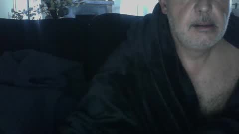 Snapshot of futbolin95 chatting on December 27, 9:06 am futbolin95 online show from December 27, 9:06 am