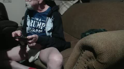 Snapshot of futch1050 chatting on December 7, 4:53 pm Futch1950 online show from December 7, 4:53 pm