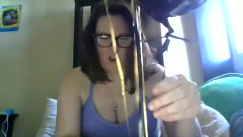 fuzzypeaches87 online show from March 27, 3:35 pm