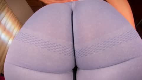Snapshot of gabby_haze chatting on September 20, 4:54 pm G A B R I E L A online show from September 20, 4:54 pm